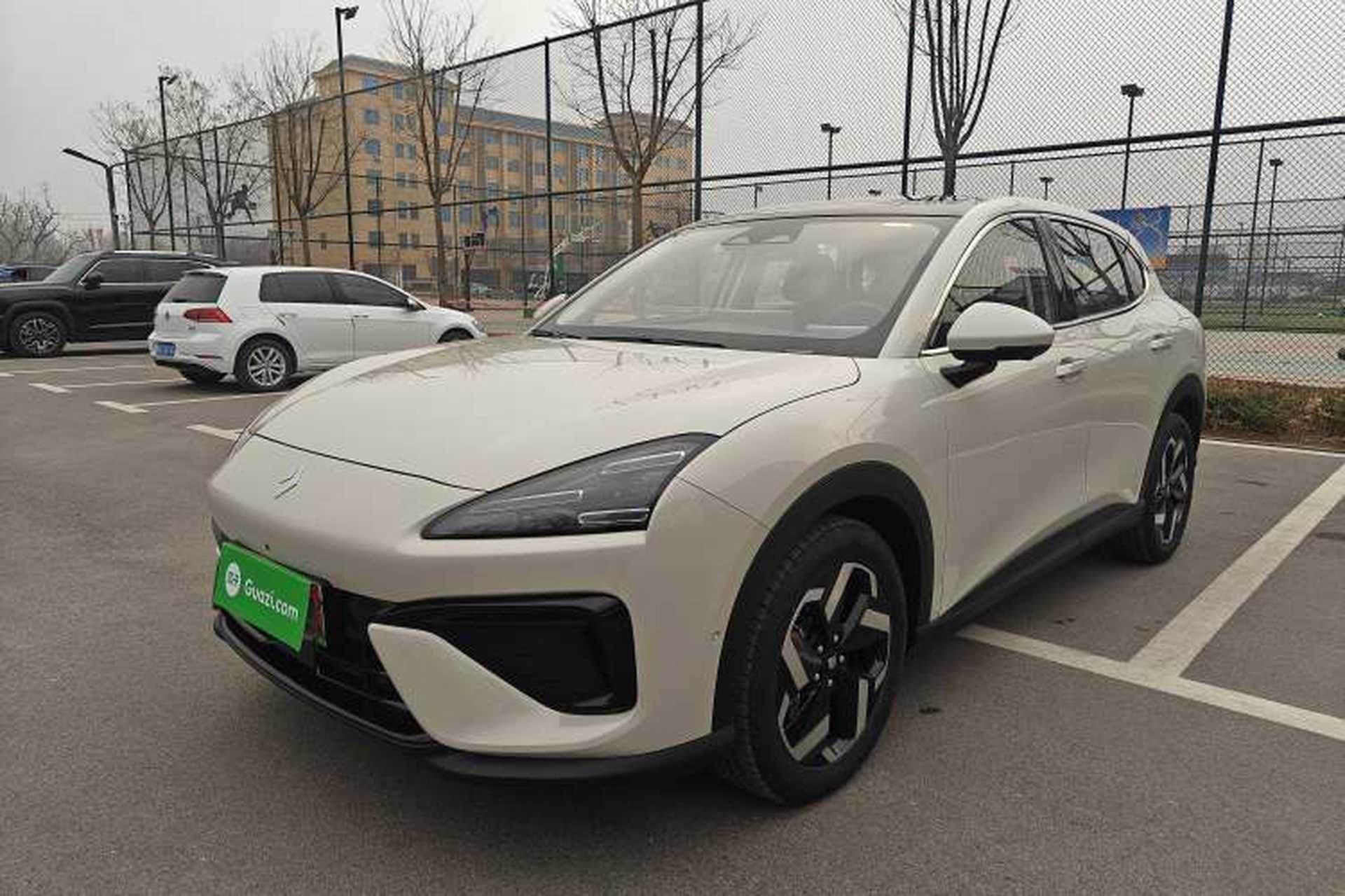 Used Baojun Yunhai 2024 140km Plug-in Hybrid Version Exterior 4