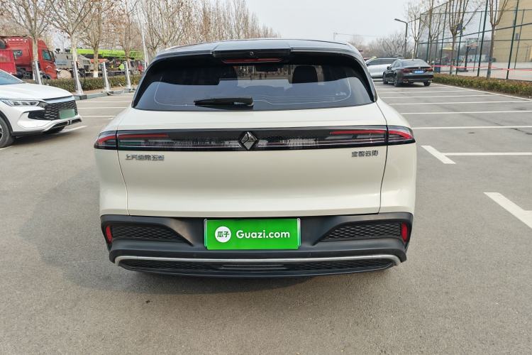 Used Baojun Yunhai 2024 140km Plug-in Hybrid Version Exterior 4