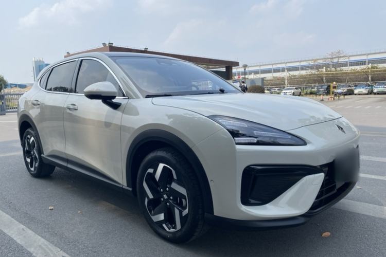 Used Baojun Yunhai 2024 140km Plug-in Hybrid Version Exterior 4