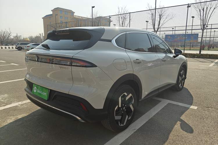 Used Baojun Yunhai 2024 140km Plug-in Hybrid Version Exterior 4