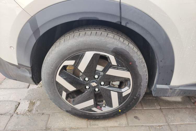 Used Baojun Yunhai 2024 600km Pure Electric Version Exterior 5
