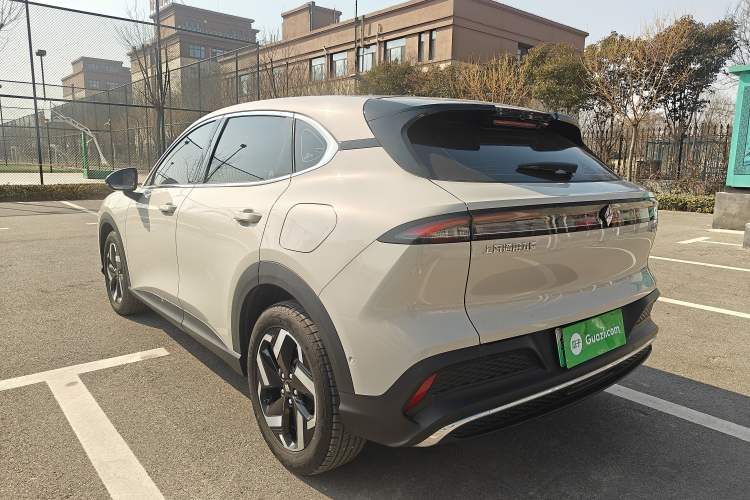 Used Baojun Yunhai 2024 140km Plug-in Hybrid Version Exterior 5