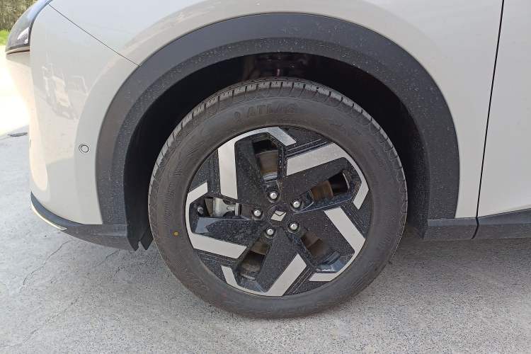 Used Baojun Yunhai 2024 600km Pure Electric Version Exterior 7
