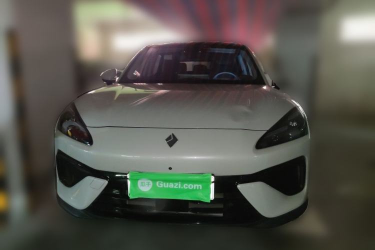 Used Baojun Yunhai 2024 140km Plug-in Hybrid Version Front
