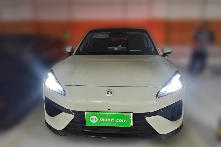 Used Baojun Yunhai 2024 60km Plug-in Hybrid Version Front