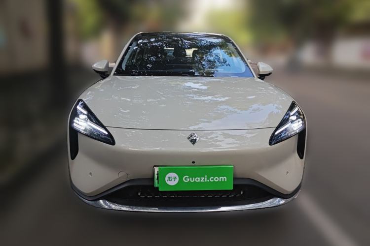 Used Baojun Yunhai 2024 600km Pure Electric Version Front