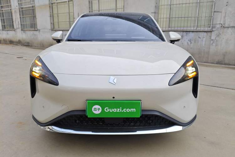 Used Baojun Yunhai 2024 600km Pure Electric Version Front