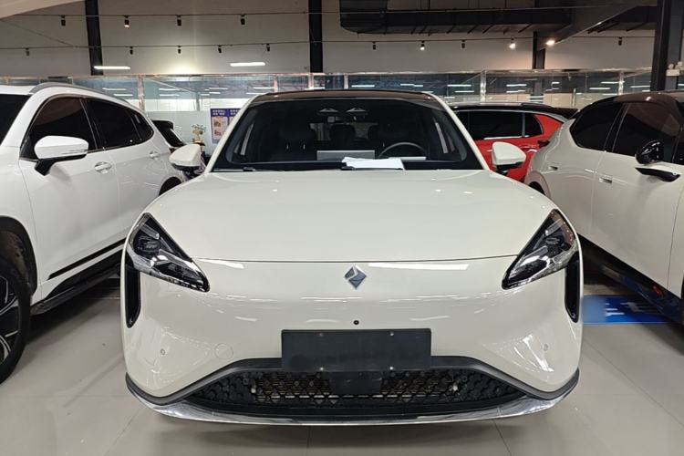 Used Baojun Yunhai 2024 600km Pure Electric Version Front