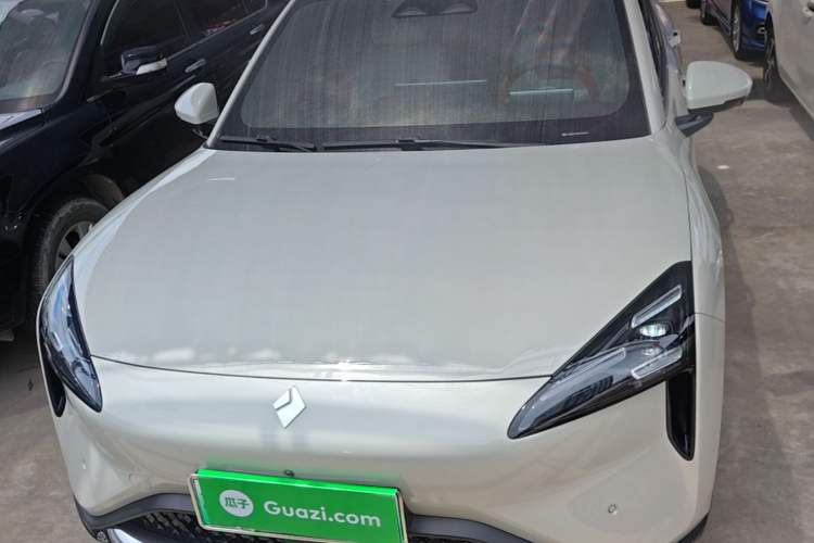 Used Baojun Yunhai 2024 600km Pure Electric Version Front
