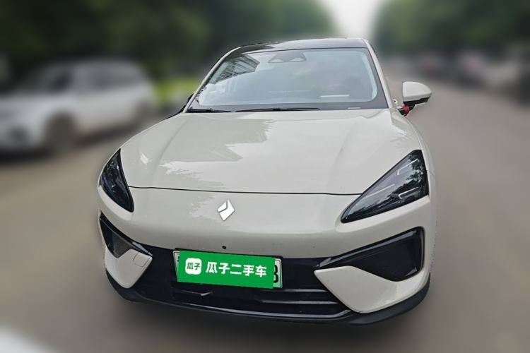 Used Baojun Yunhai 2024 140km Plug-in Hybrid Version Front