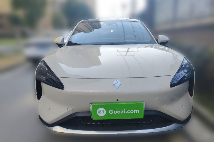 Used Baojun Yunhai 2024 600km Pure Electric Version Front