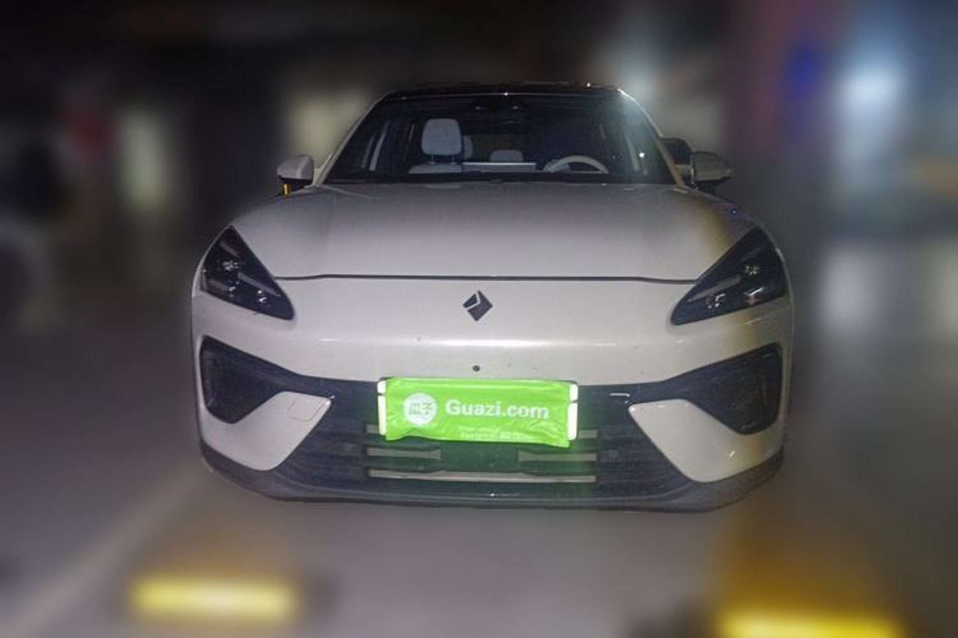 Used Baojun Yunhai 2024 140km Plug-in Hybrid Version Front