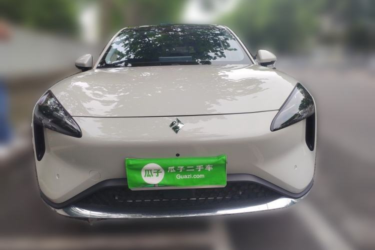 Used Baojun Yunhai 2024 600km Pure Electric Version Front