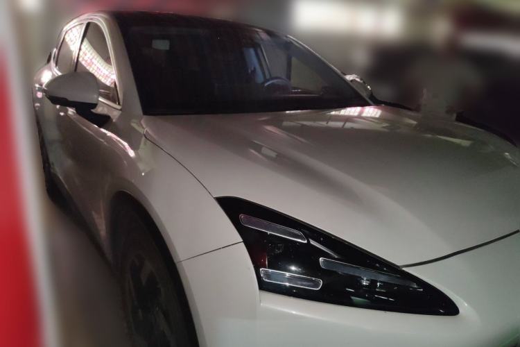 Used Baojun Yunhai 2024 140km Plug-in Hybrid Version Front Right 45 Deg