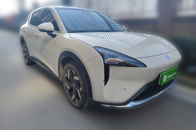Used Baojun Yunhai 2024 600km Pure Electric Version Front Right 45 Deg