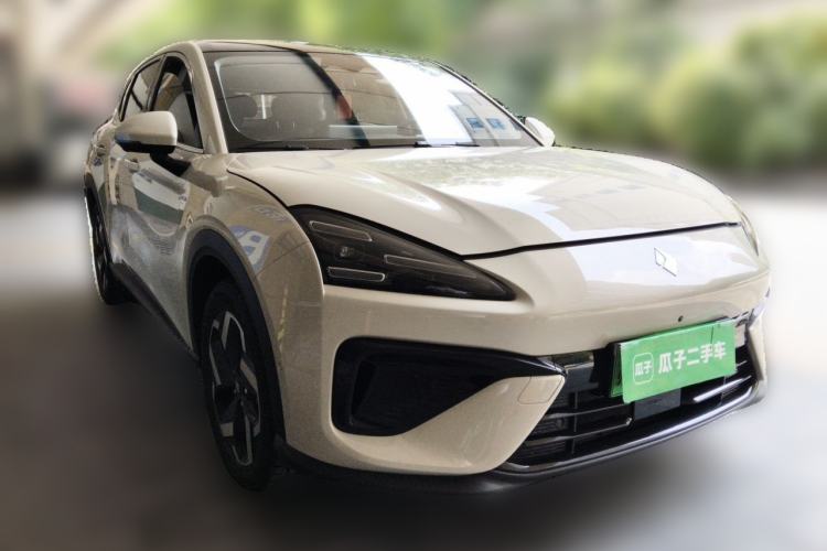 Used Baojun Yunhai 2024 140km Plug-in Hybrid Version Front Right 45 Deg