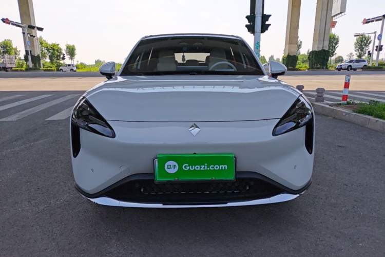 Used Baojun Yunhai 2024 600km Pure Electric Version Front