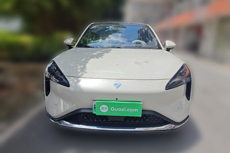 Used Baojun Yunhai 2024 600km Pure Electric Version Front