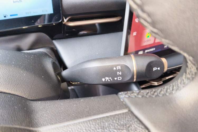 Used Baojun Yunhai 2024 140km Plug-in Hybrid Version Gear Lever
