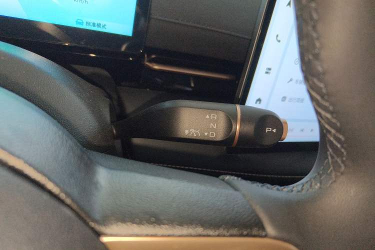 Used Baojun Yunhai 2024 500km Pure Electric Version Gear Lever