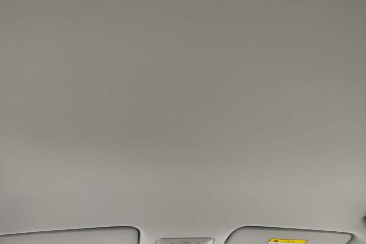 Used Baojun Yunhai 2024 140km Plug-in Hybrid Version Headliner