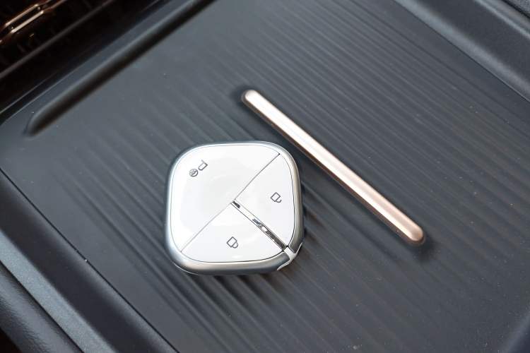 Used Baojun Yunhai 2024 600km Pure Electric Version Interior 1