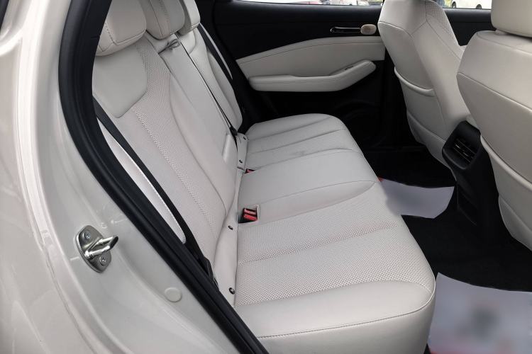 Used Baojun Yunhai 2024 60km Plug-in Hybrid Version Interior 10