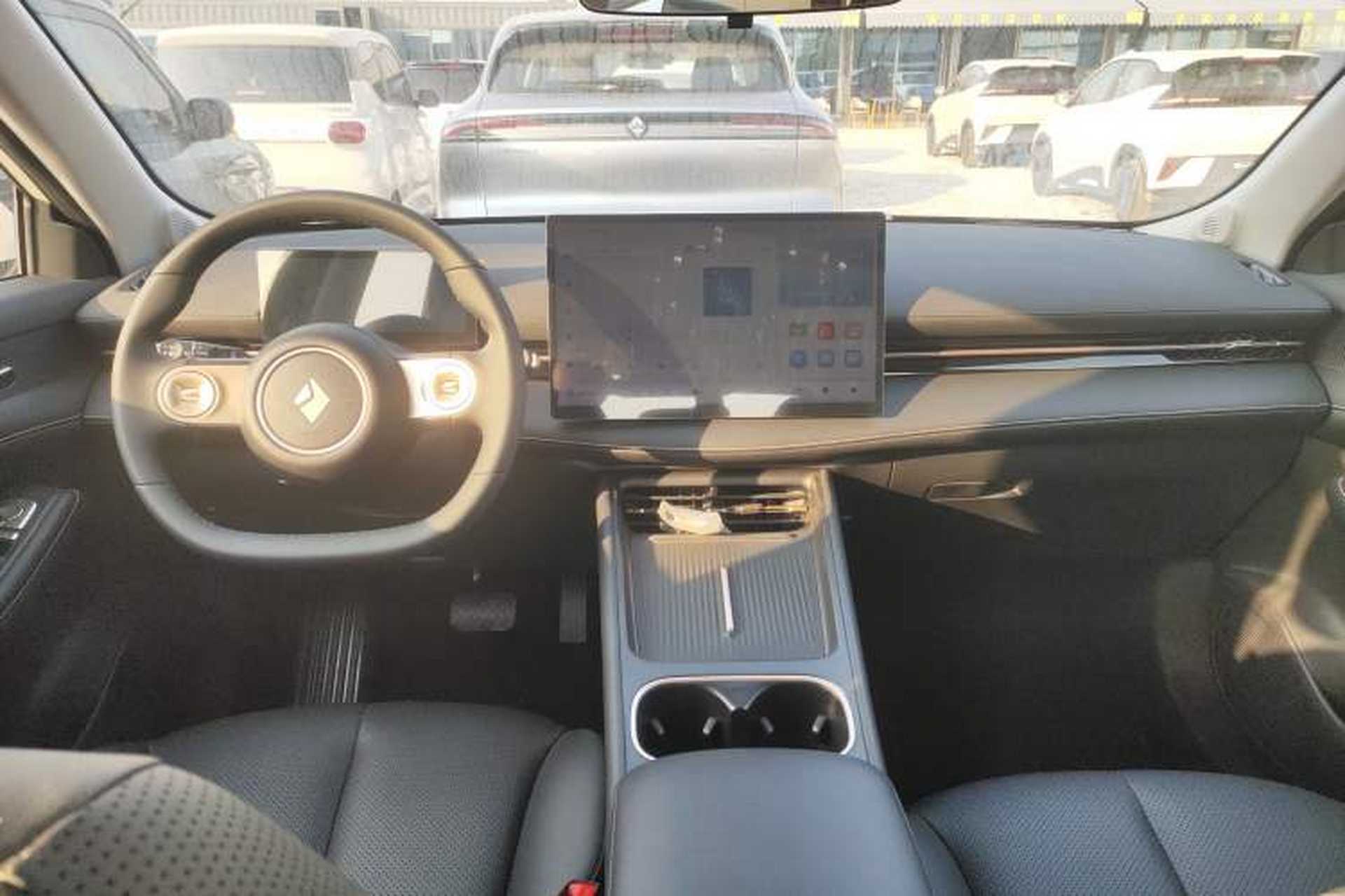 Used Baojun Yunhai 2024 60km Plug-in Hybrid Version Interior 2