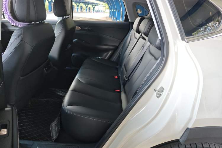 Used Baojun Yunhai 2024 600km Pure Electric Version Interior 4