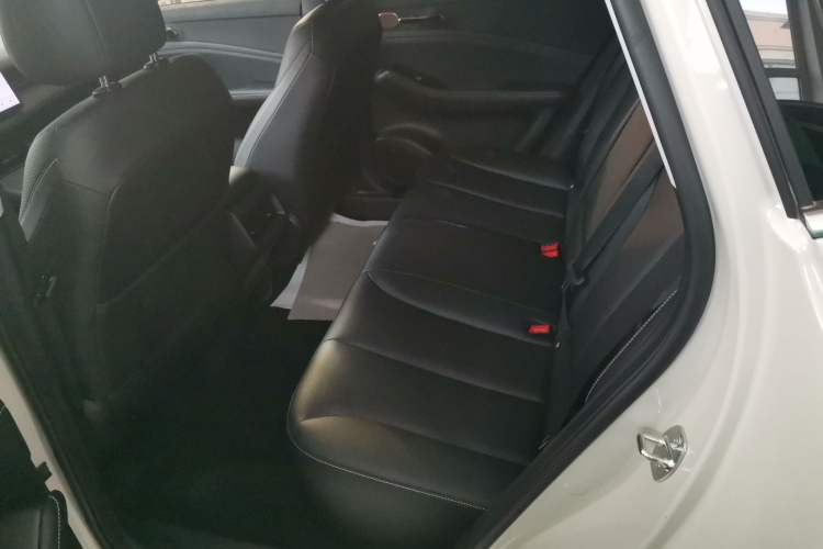 Used Baojun Yunhai 2024 600km Pure Electric Version Interior 4