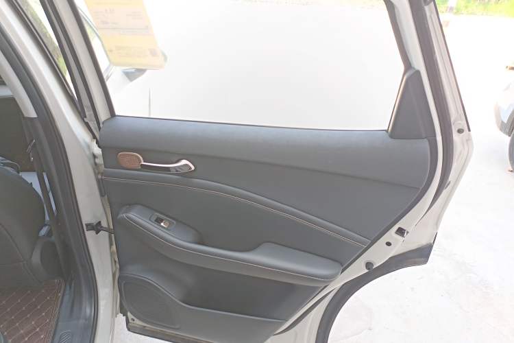 Used Baojun Yunhai 2024 600km Pure Electric Version Interior 6