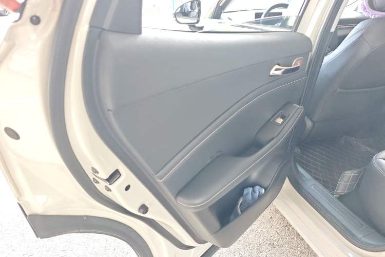 Used Baojun Yunhai 2024 600km Pure Electric Version Interior 8