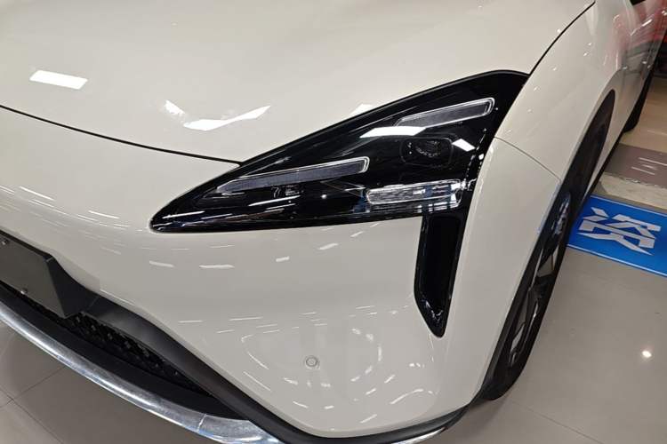 Used Baojun Yunhai 2024 600km Pure Electric Version Left Front Headlight