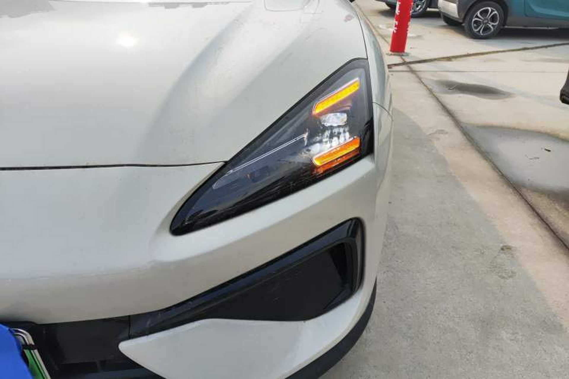 Used Baojun Yunhai 2024 140km Plug-in Hybrid Version Left Front Headlight