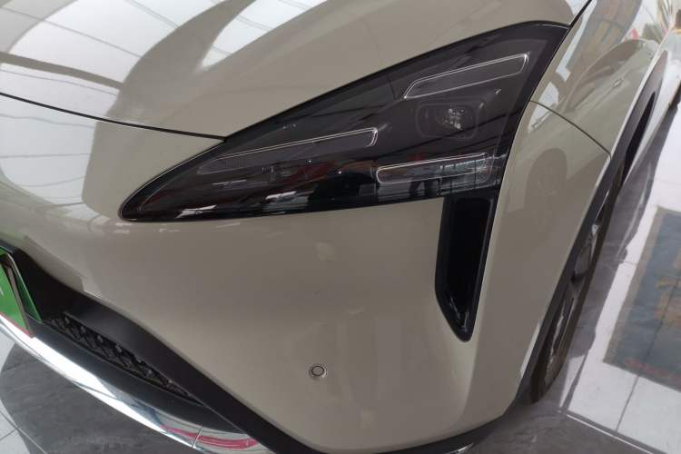Used Baojun Yunhai 2024 600km Pure Electric Version Left Front Headlight