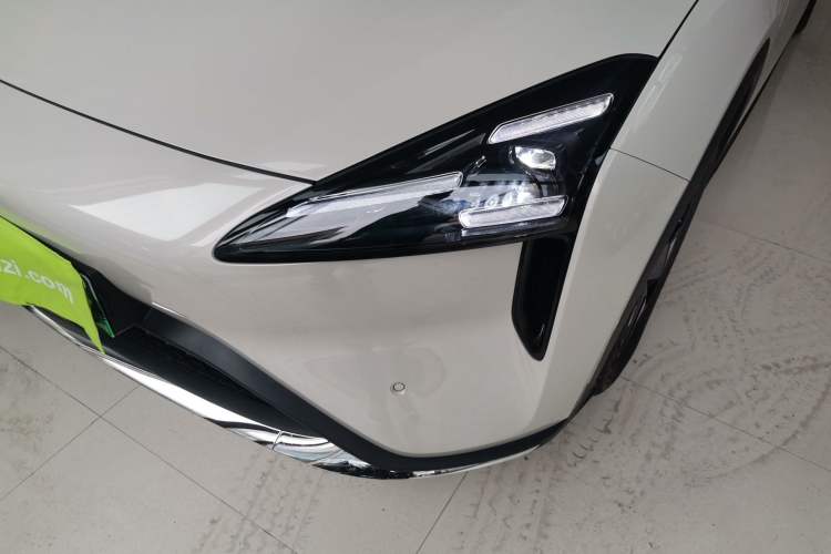 Used Baojun Yunhai 2024 600km Pure Electric Version Left Front Headlight