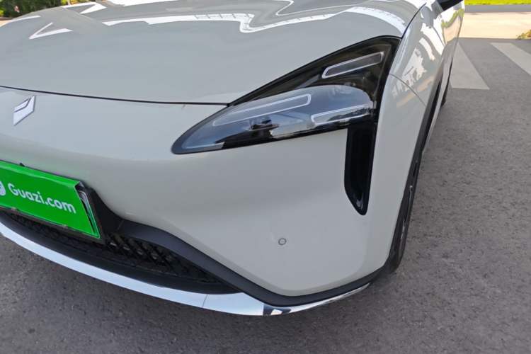 Used Baojun Yunhai 2024 600km Pure Electric Version Left Front Headlight