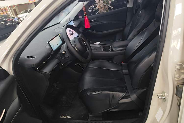 Used Baojun Yunhai 2024 140km Plug-in Hybrid Version Left Front Seat