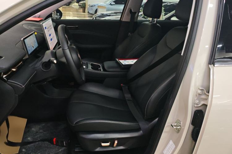 Used Baojun Yunhai 2024 500km Pure Electric Version Left Front Seat