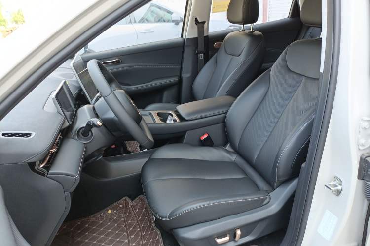 Used Baojun Yunhai 2024 600km Pure Electric Version Left Front Seat