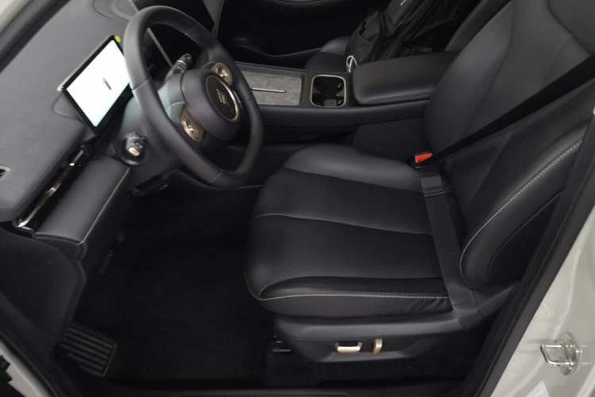 Used Baojun Yunhai 2024 140km Plug-in Hybrid Version Left Front Seat