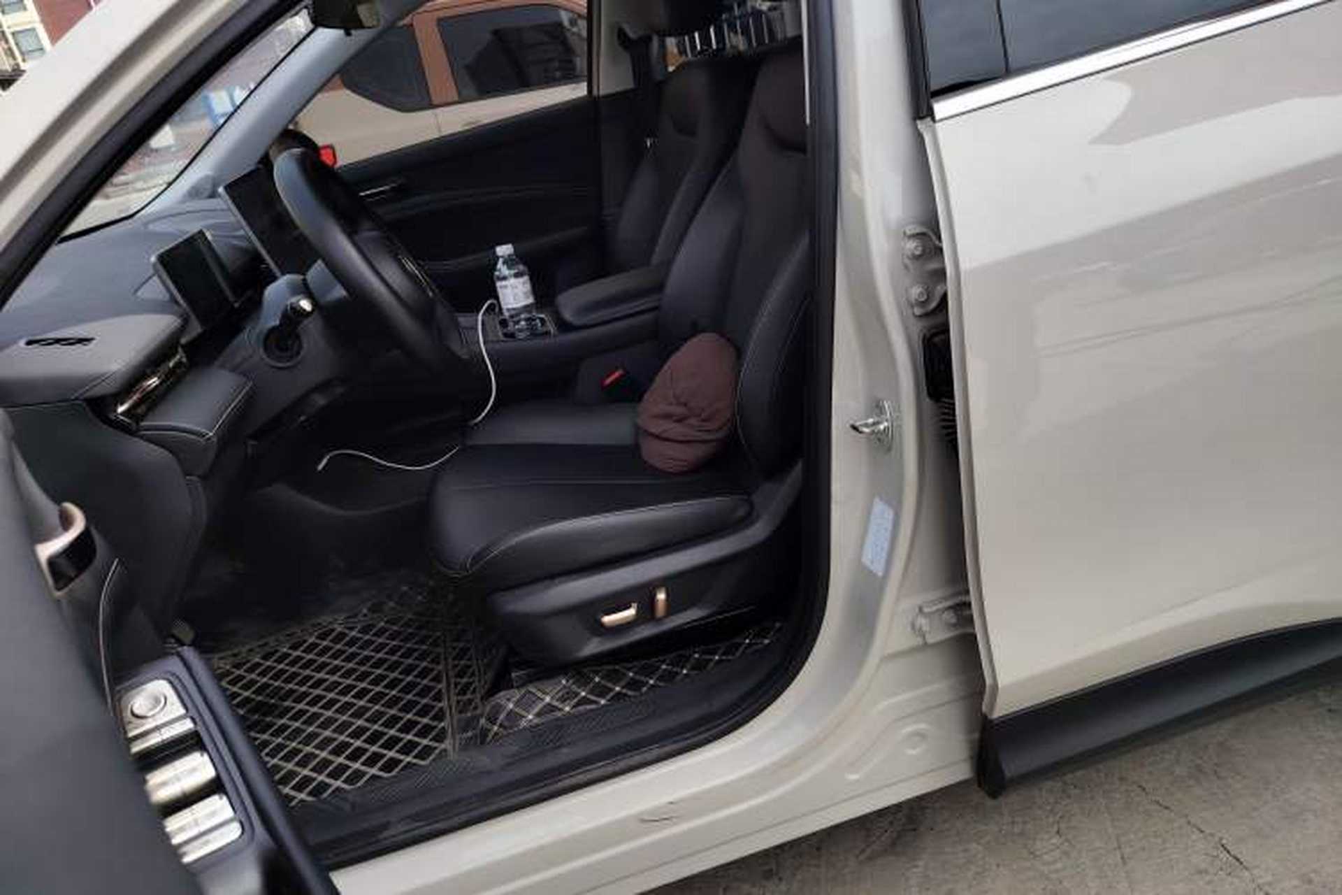 Used Baojun Yunhai 2024 600km Pure Electric Version Left Front Seat