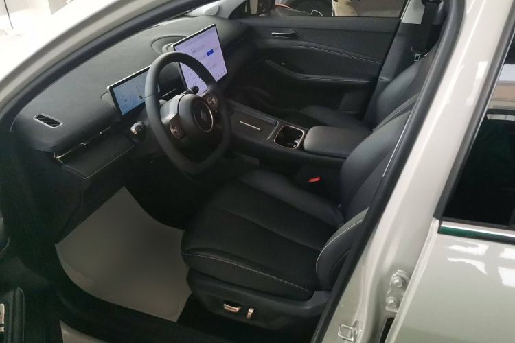 Used Baojun Yunhai 2024 600km Pure Electric Version Left Front Seat