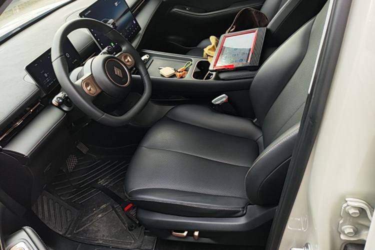 Used Baojun Yunhai 2024 600km Pure Electric Version Left Front Seat