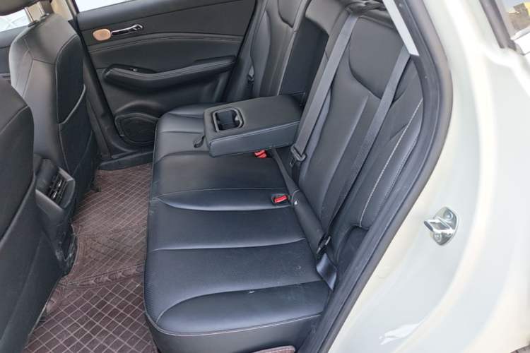 Used Baojun Yunhai 2024 140km Plug-in Hybrid Version Left Rear Seat