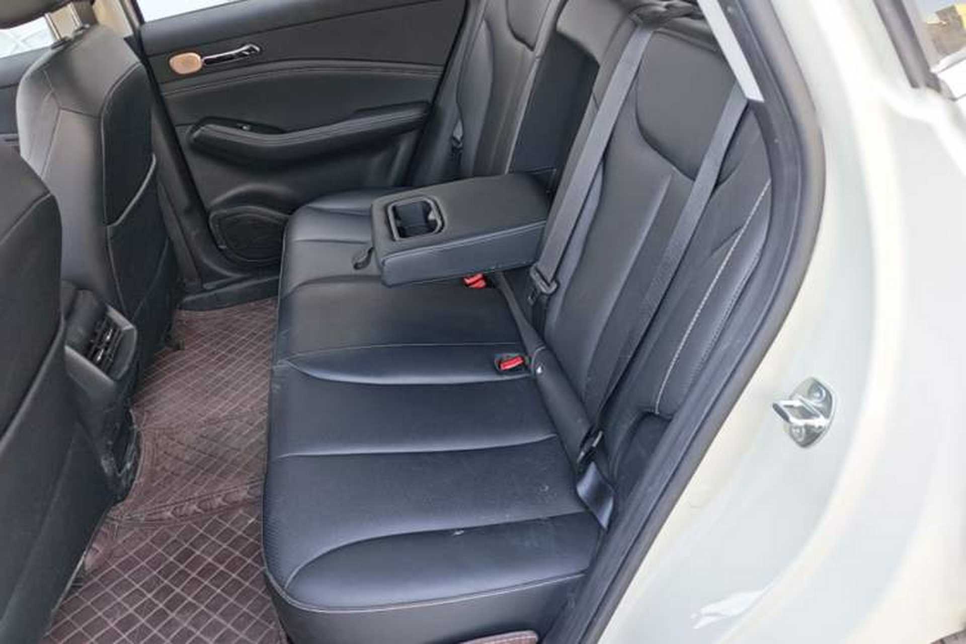 Used Baojun Yunhai 2024 140km Plug-in Hybrid Version Left Rear Seat