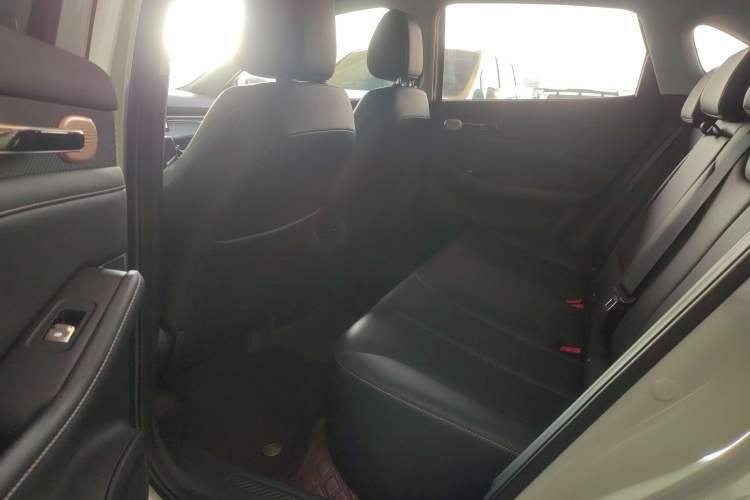 Used Baojun Yunhai 2024 140km Plug-in Hybrid Version Left Rear Seat