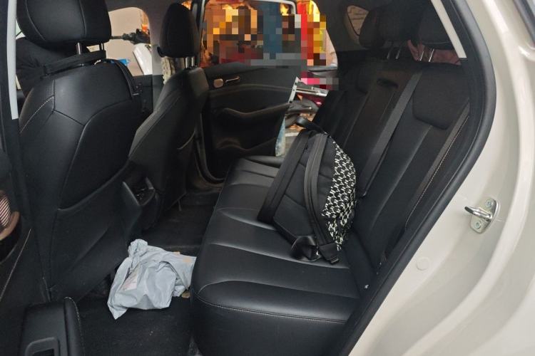 Used Baojun Yunhai 2024 500km Pure Electric Version Left Rear Seat