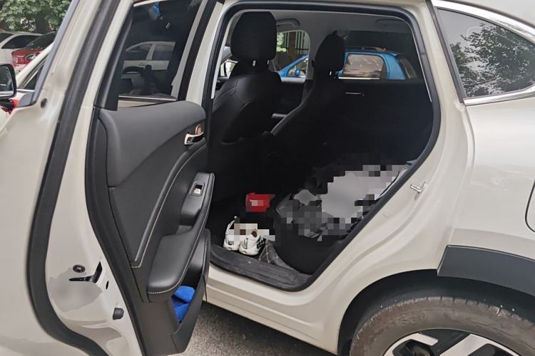Used Baojun Yunhai 2024 140km Plug-in Hybrid Version Left Rear Seat
