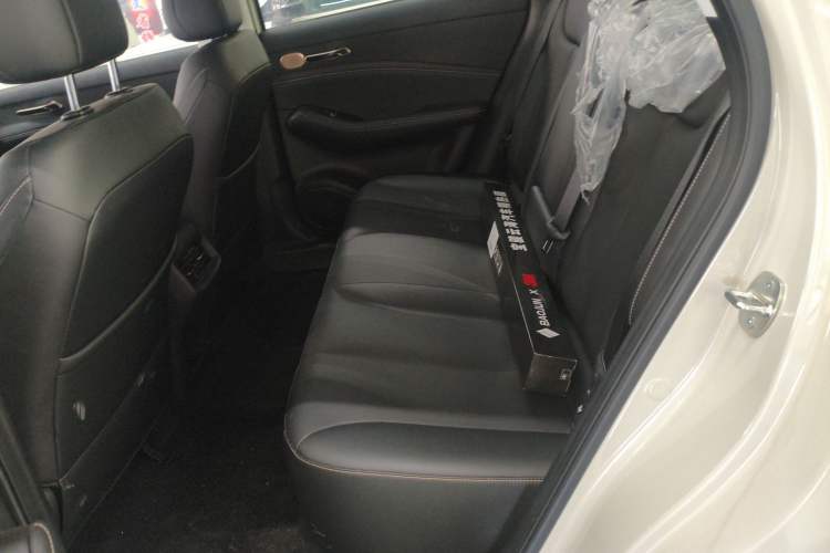 Used Baojun Yunhai 2024 140km Plug-in Hybrid Version Left Rear Seat